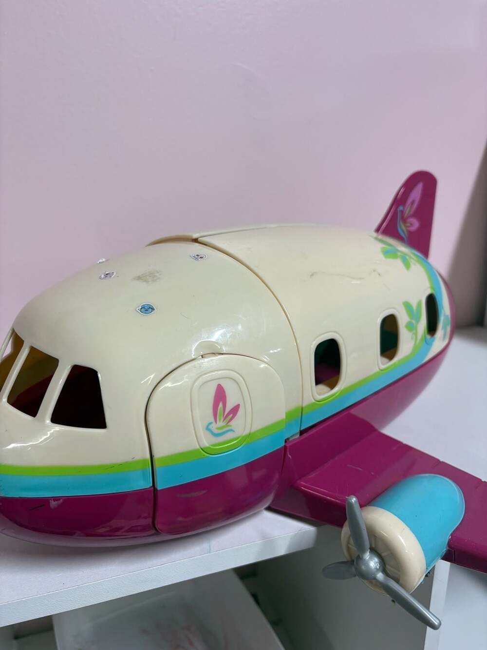 Li'l Woodzeez Honeysuckle Airway Toy Airplane Playset